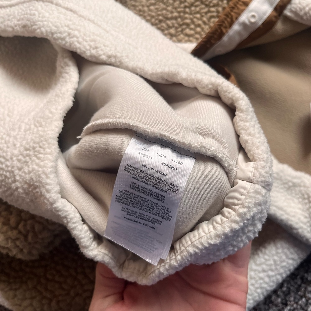 Columbia Women's Lodge Sherpa Pullover Quarter Zip in the "Chalk/Beach" - Picture 10 of 12